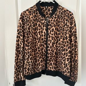 Leopard print zip-up bomber jacket